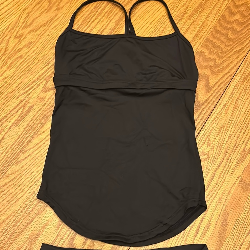 2 piece dance outfit - Bloch top size P and shorts Danskin size 10-12